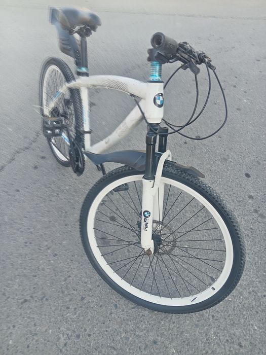 Продам скоростной велосипед фирмы БМВ Х6 26 размер