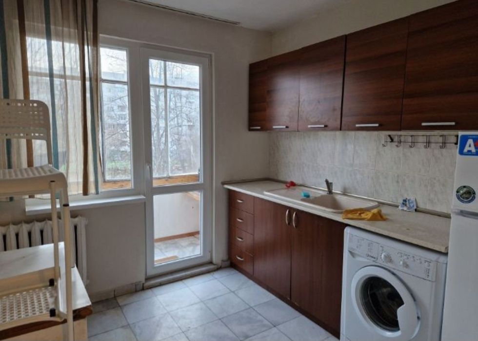 Студентски град двустаен 1300лв