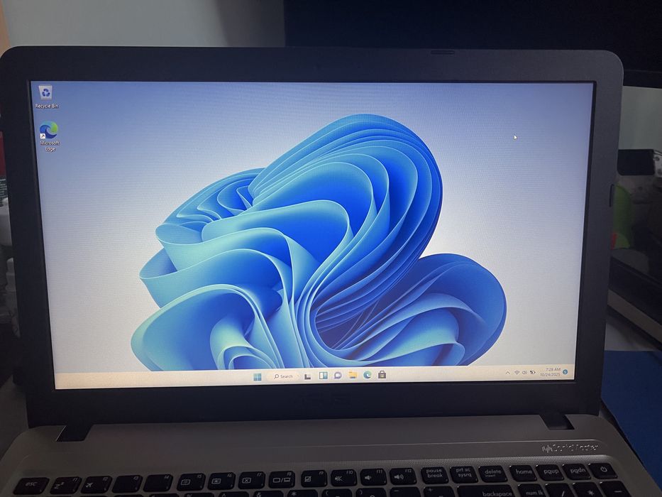 Laptop Asus VivoBook i3 gen.7 video nvidia