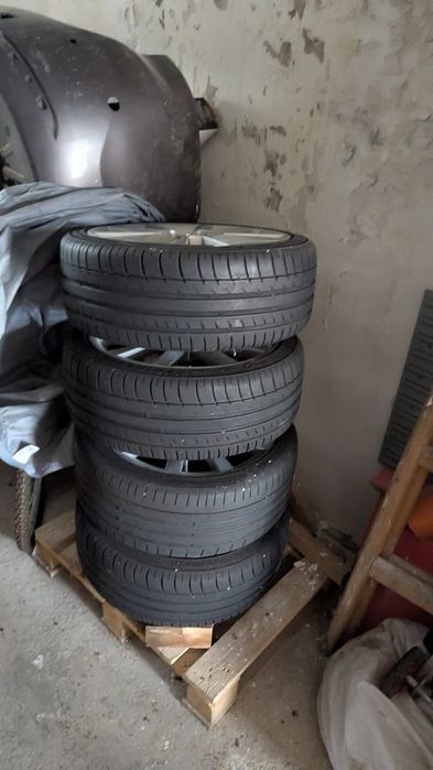 Set 4 cauciucuri cu jante aliaj  originale Skoda pe 225/40 R 18