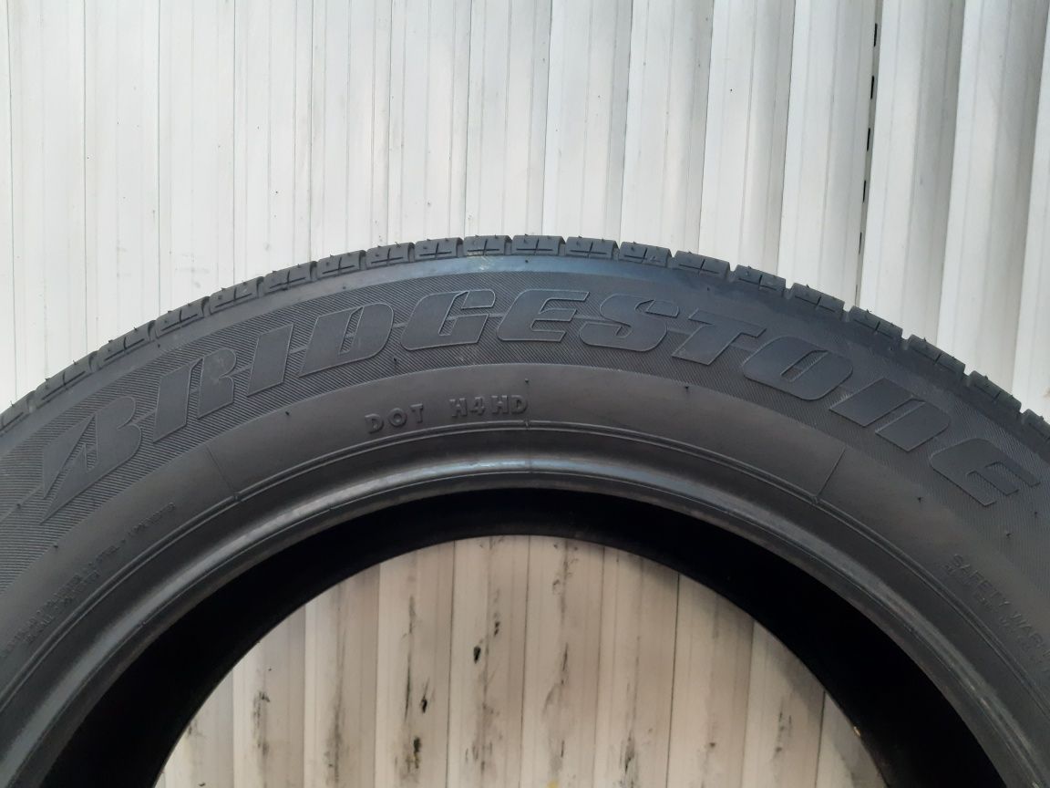 225/60/18  1xBRIDGESTONE  100W   DOT  1318  6,23MM