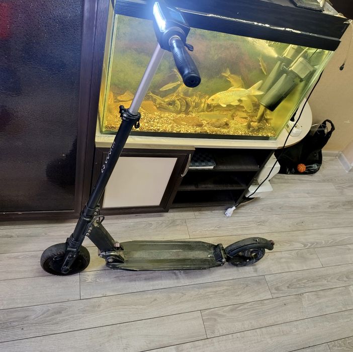 Продаётся электросамокат kugo s3