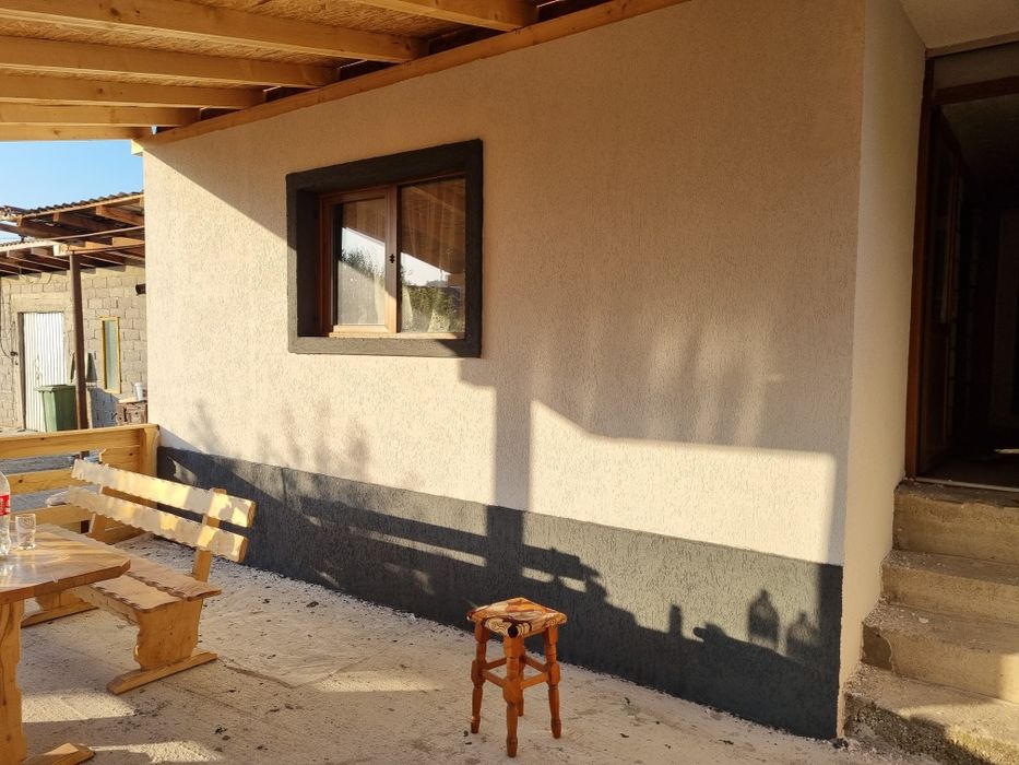 Meserias execut montaj gresie și faianță, parchet fatade polistiren