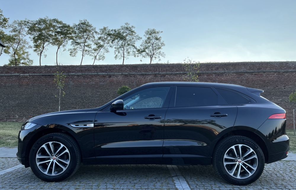 Se Vinde Jaguar F Pace  R line!