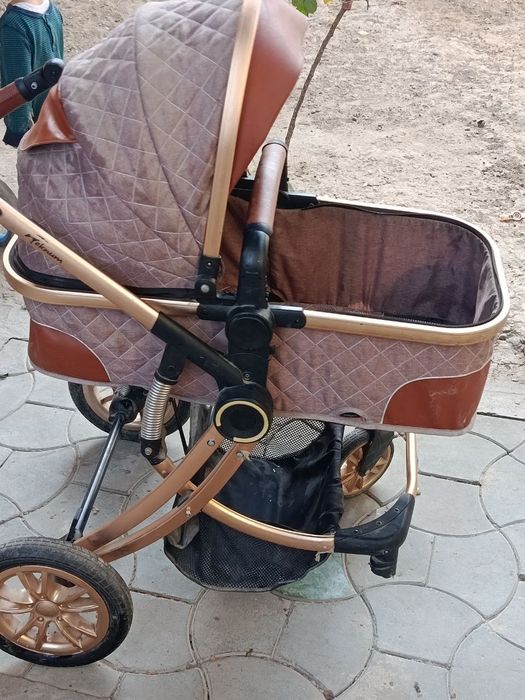 Bolalar uchun kolyaska