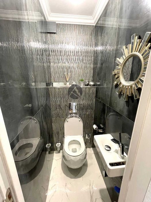 Продава се Тристаен апартамент в Пловдив, Кючук Париж - 89 кв.м за 1823 €/кв.м - Снимка #4