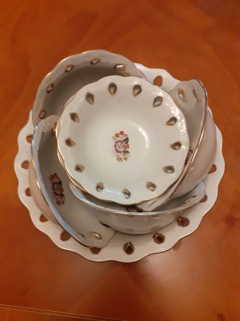 Serviciu pentru salată de fructe