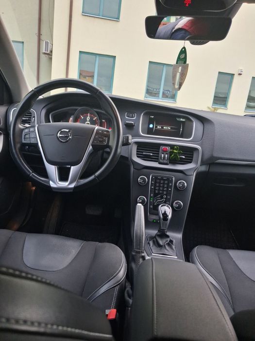 Volvo v40 2017  2.0 diesel