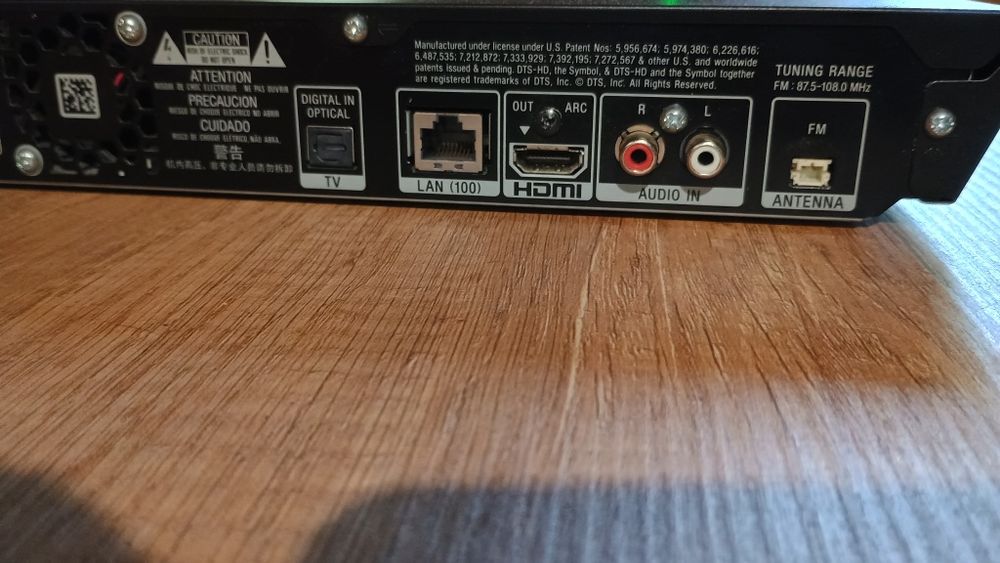 Домашно кино Sony bdv -e2100