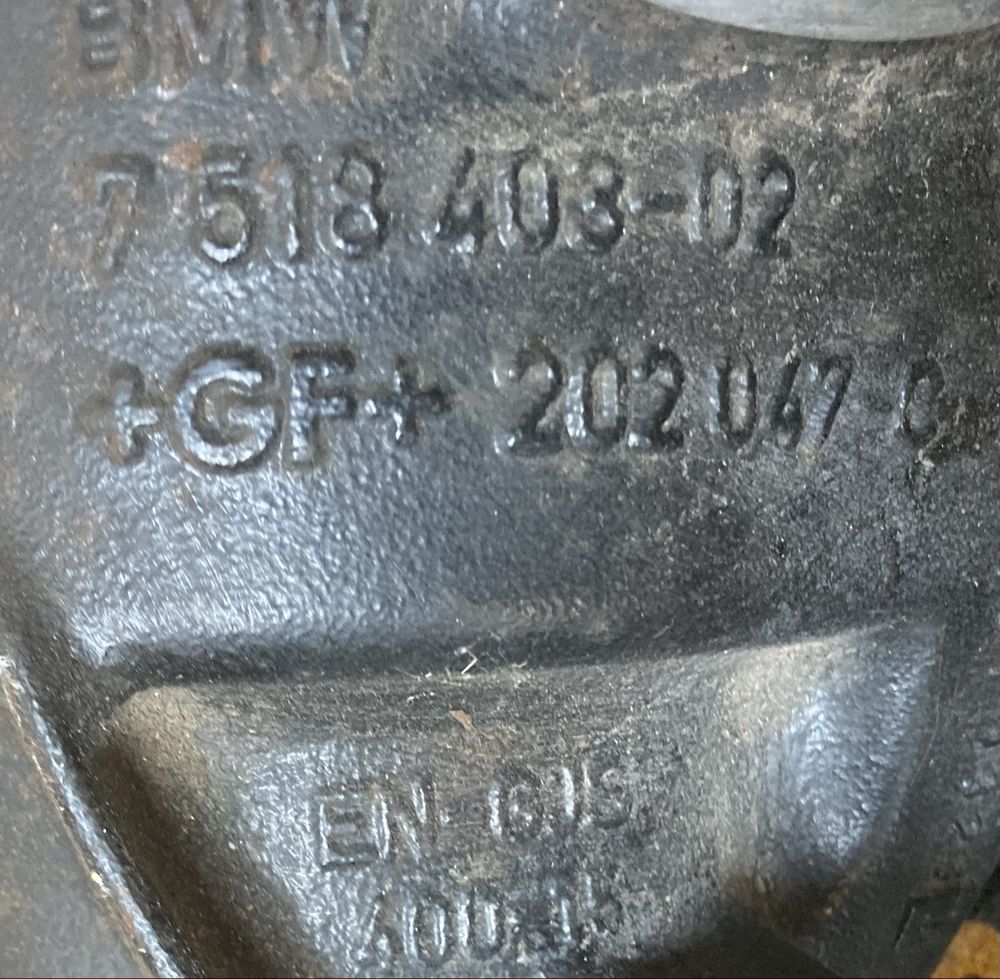 Bmw E90 2.0D 163 кс Диференциал