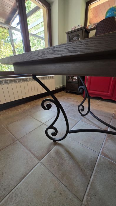 Masa extensibila lemn masiv cu baza din fier forjat