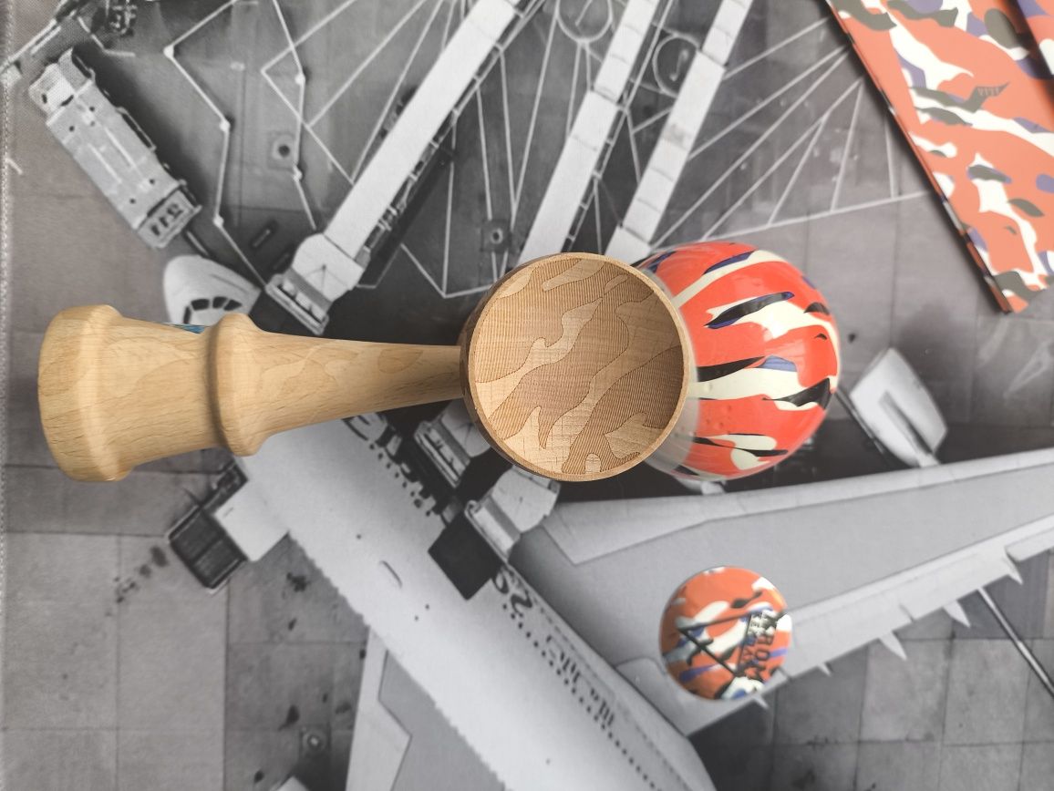 Кендама Kendama Krom Kamo Orange- като нова с всички документи и кутия