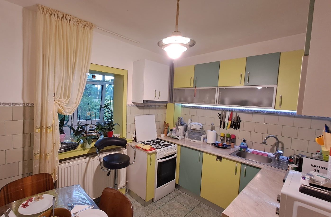 Vând/Schimb apartament cu 3 camere decomandat