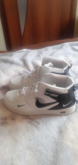 Кроссовки зимние новые