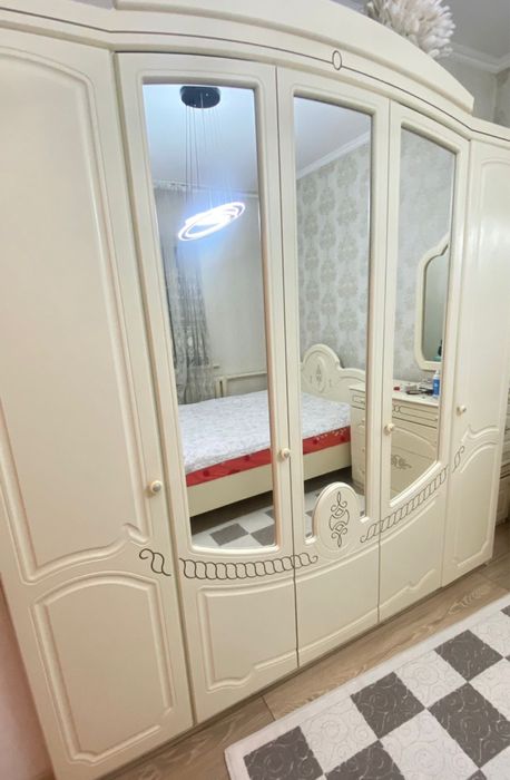 Спальный гарнитур