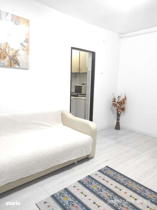 Garsonieră finisata mobilata zona Unitatii Militare