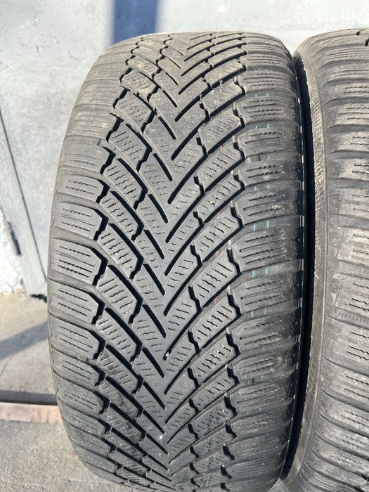 2 бр. зимни гуми 225/45/17 Continental 4,5-5 mm DOT 4017