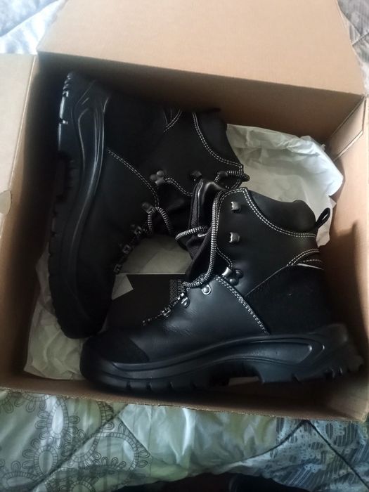 Работни обувки  Panther 41 номер