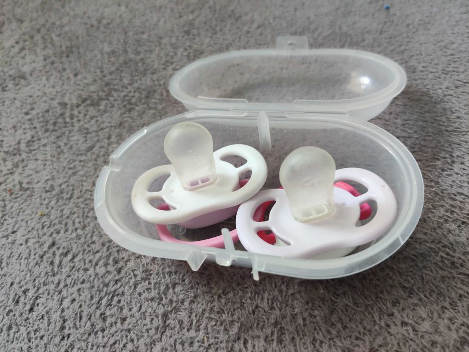 Set 2 suzete Philips-AVENT, ortodontica, 0-6 luni