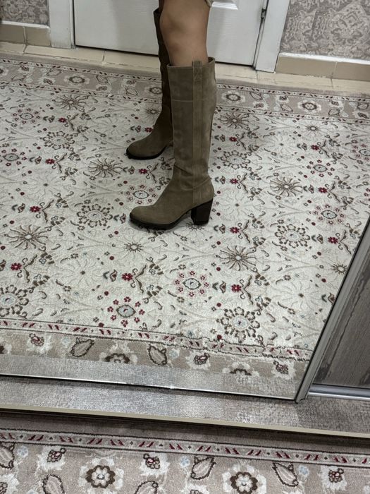 Сапоги модные новые