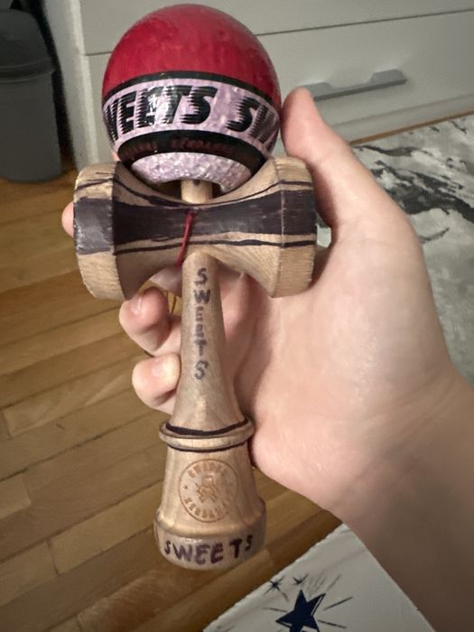 Kendama sweets starter rosie semnata de xremus+cutie si ata de schimb
