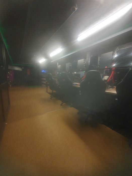 Срочно Здание + компьютерный клуб