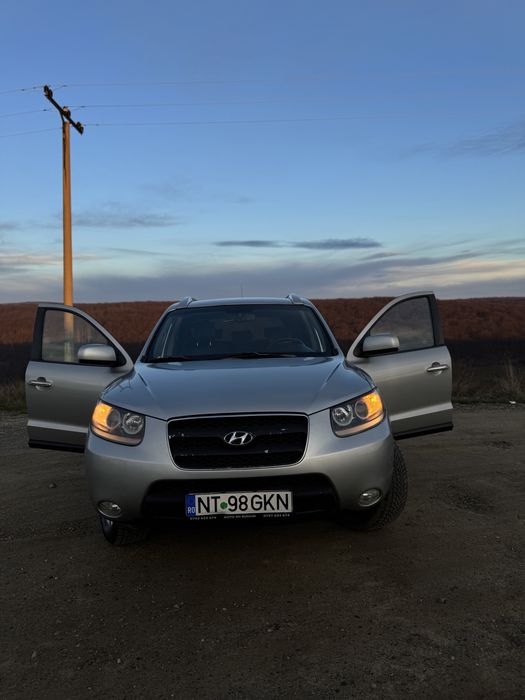 Hyundai Santa Fe 2007 • 2.2 CREi • 4x4 blocabil • Automată • Full •