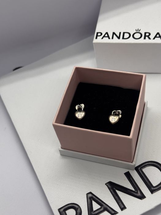 Пандора обеци Pandora