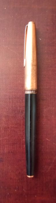 Ручка чернильная с золотым пером