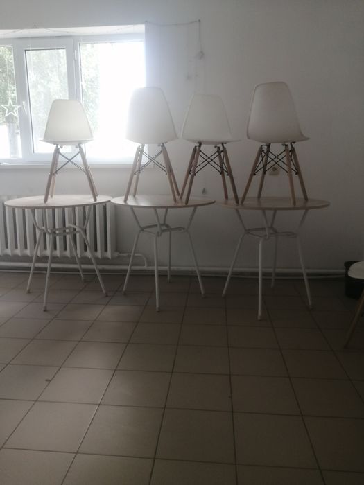 Продам столы со стульями