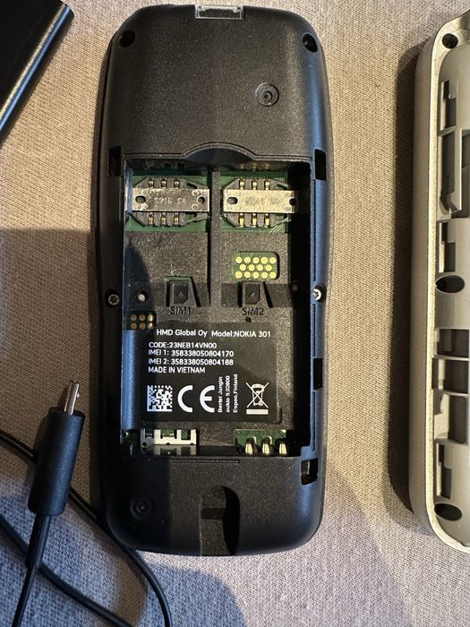 2 броя телефони Nokia