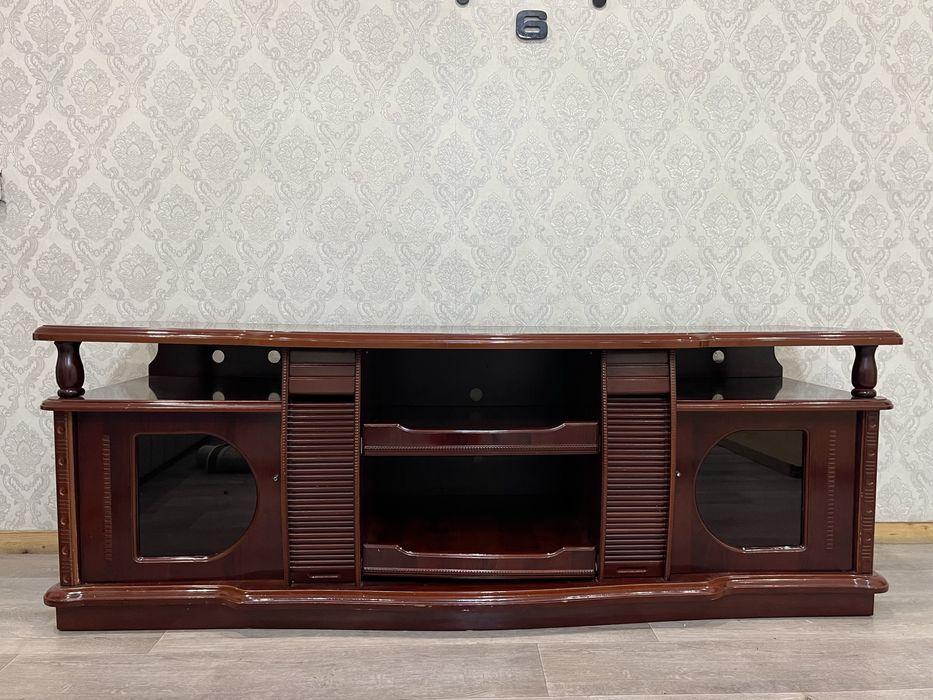 Тумба под телевизор