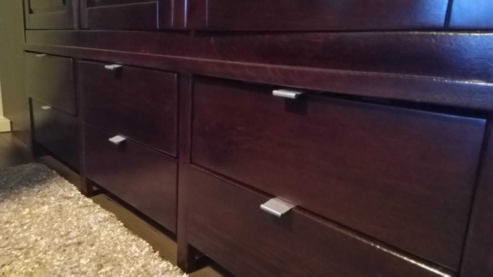 Mobilier dormitor - lemn masiv