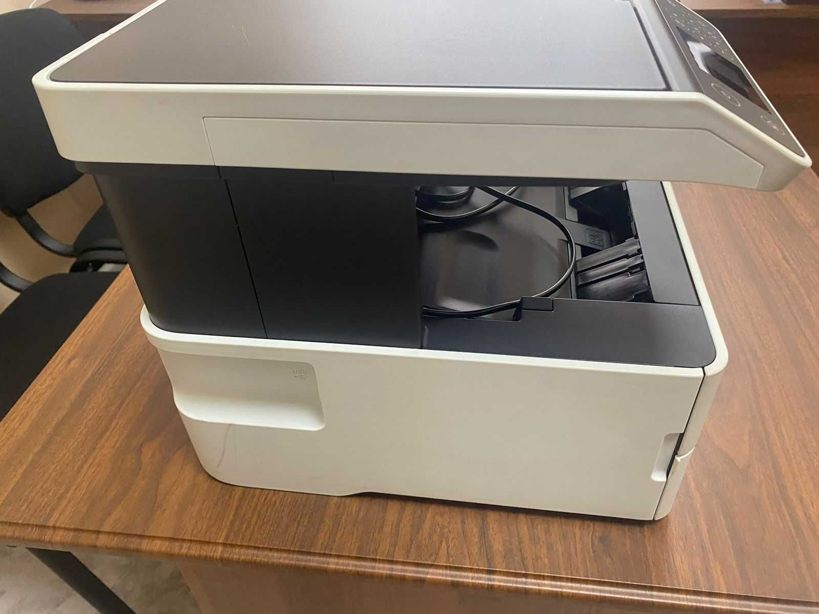 Продам принтер МФУ Epson M2140