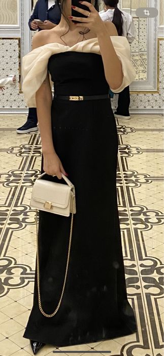 Вечернее платье, размер S . Пояс и сумка не входить в стоимость