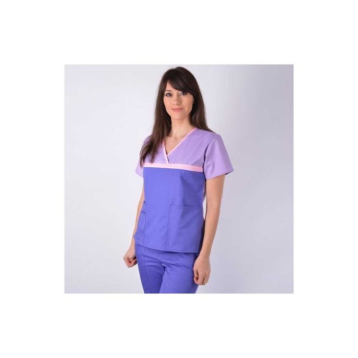 Uniformă medicală (bluză)