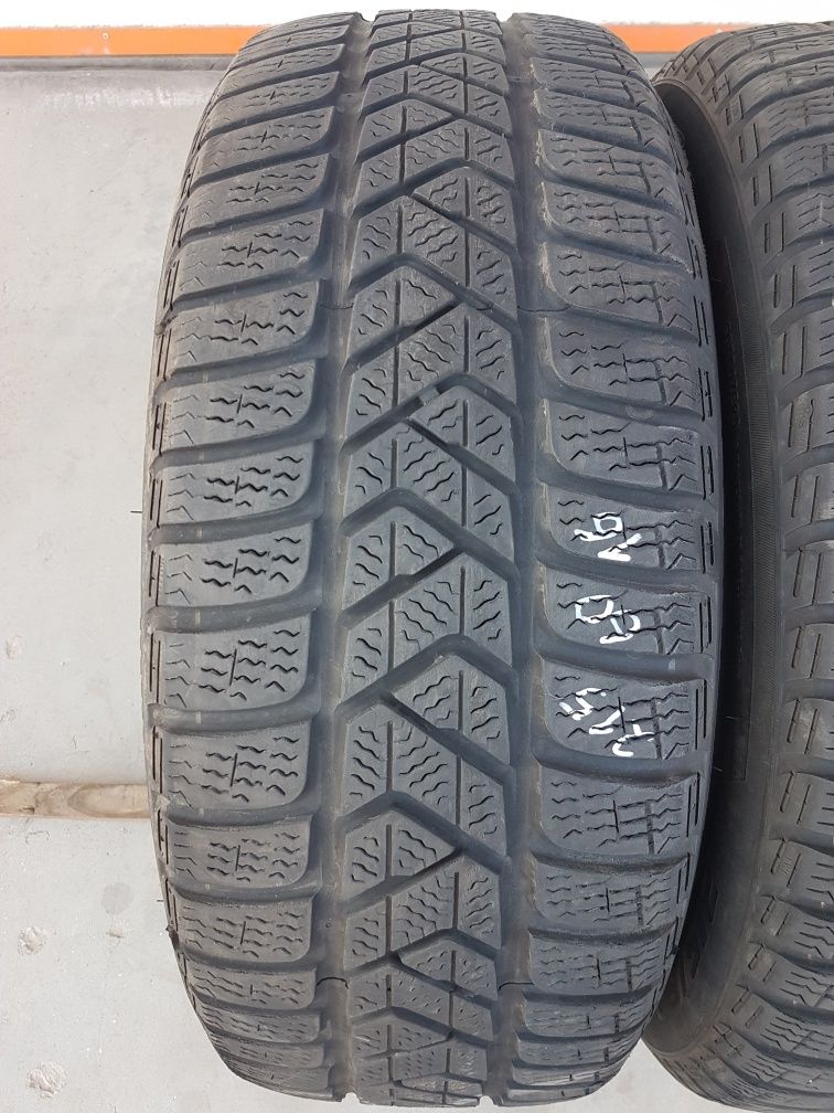 Зимни гуми 2 броя PIRELLI Sottozero3 215 60 R16 дот 3517