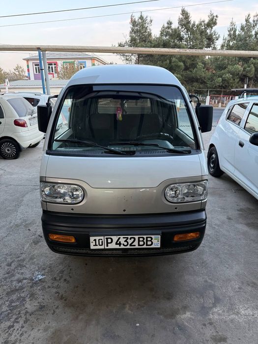 Damas sotiladi 3/4 ta miyatina bor