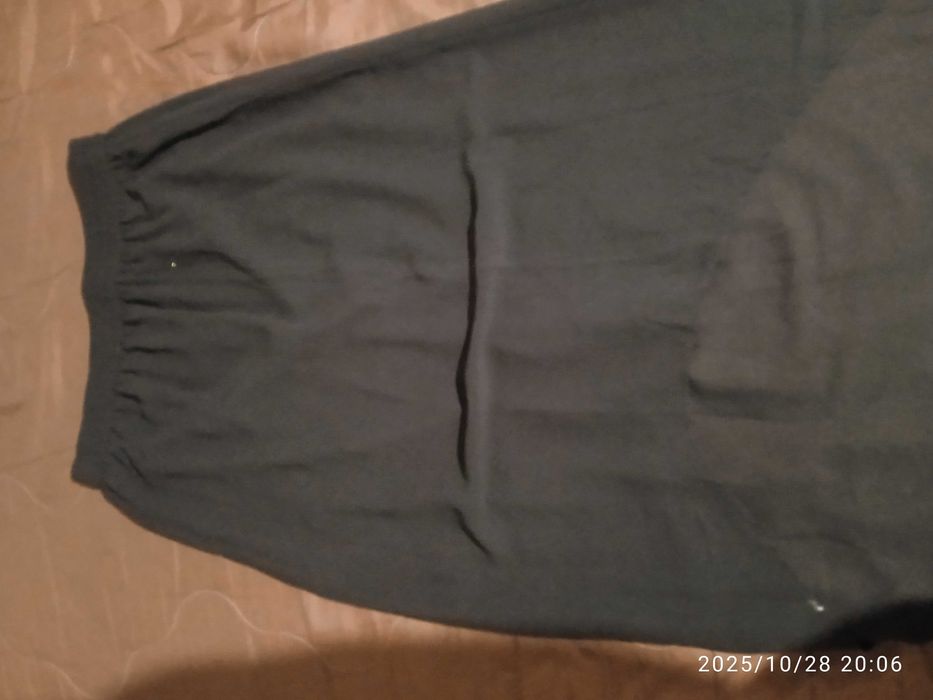 Подарявам дамски поли и рокли