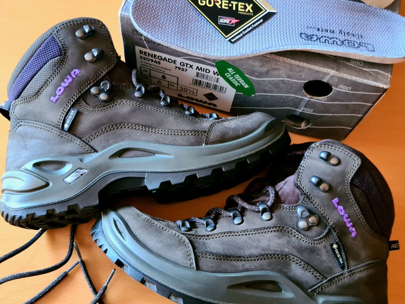 Туристически обувки LOWA RENEGADE GTX MID Ws