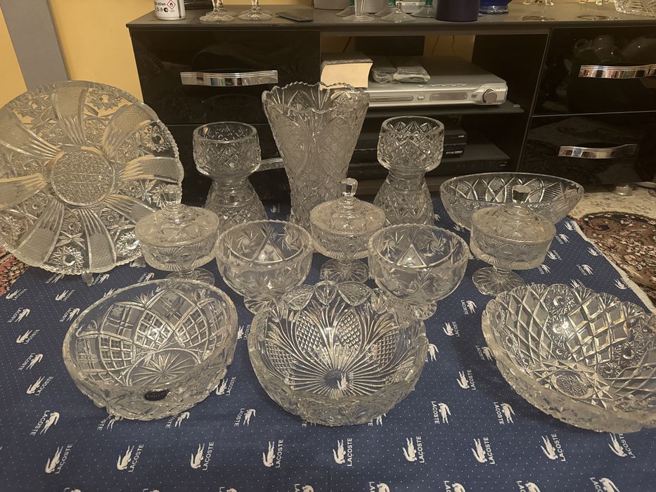 Продается хрустьлная вазы