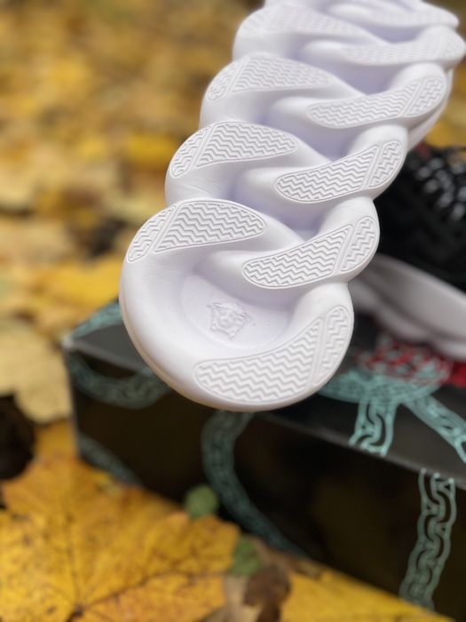 Versace Chain Reaction,noi,impecabili!