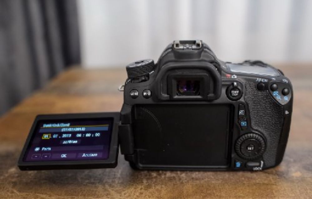 Vand Canon EOS 70D Nou