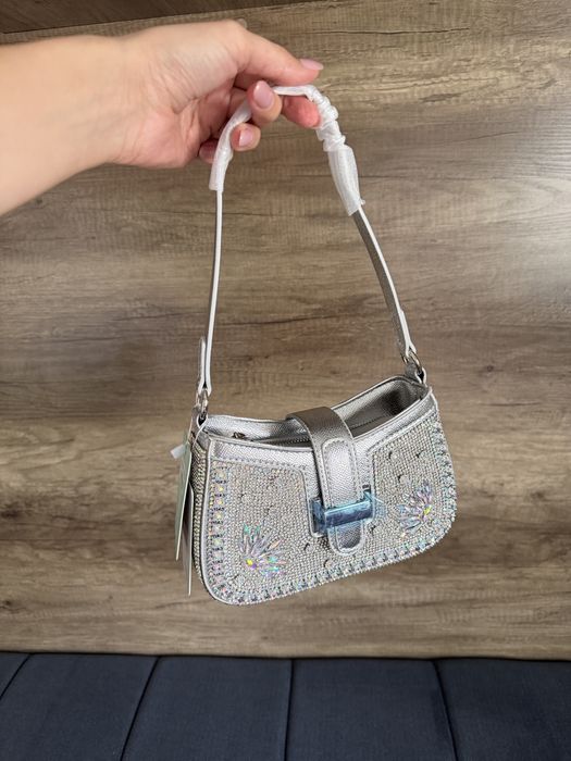 Сумочка новая Hilubella