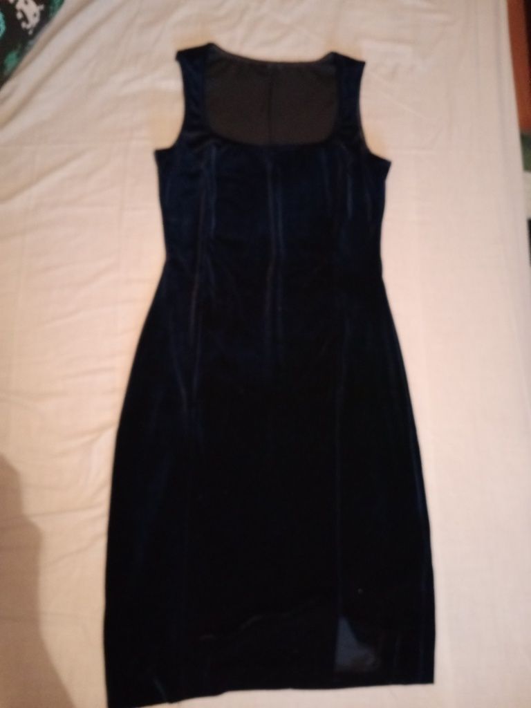 Rochie simpla de catifea bleumarin