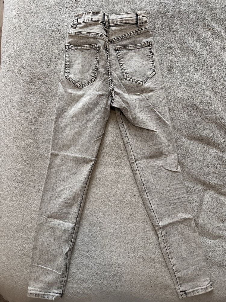 Дамски панталони - ZARA, Bershka, Stradivarius