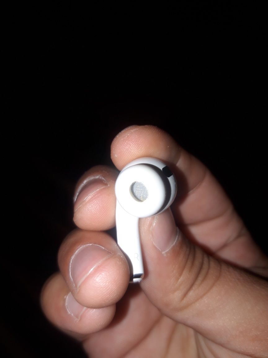 Airpods оригинал