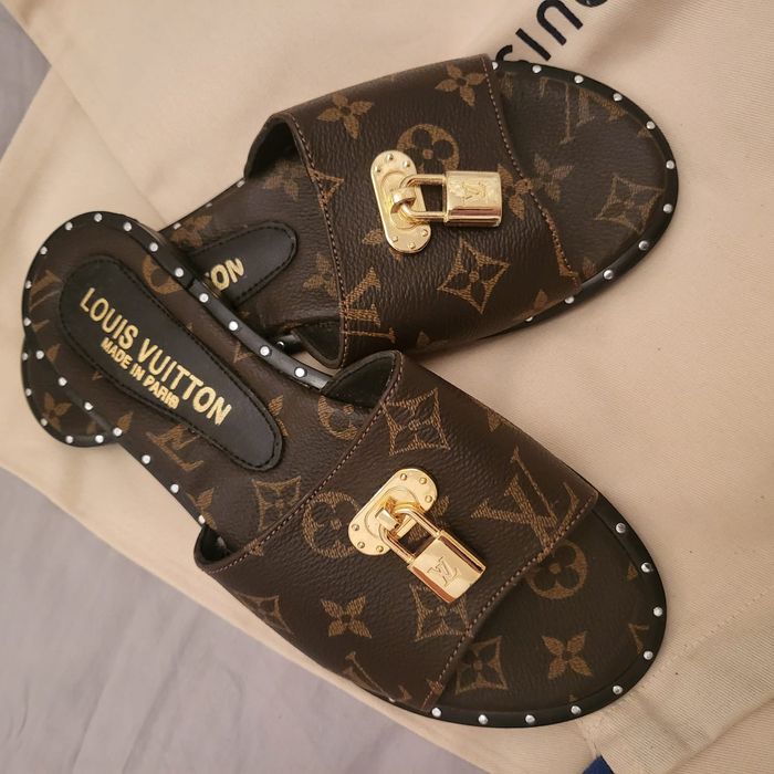 Papuci Louis Vuitton,  noi, 38, preț fix