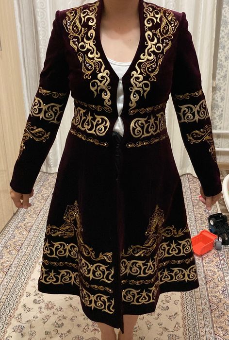 НұрШах/ қазақ киім/  бешпент сатылады. Тар таза 42/44 размер