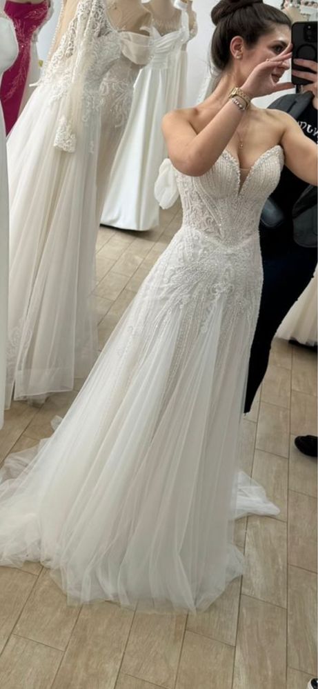 Rochie de mireasa noua